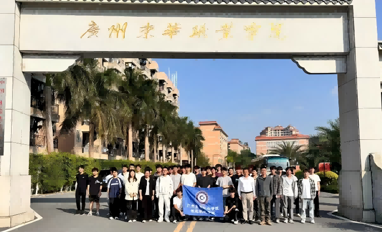 屏幕截图 2025-12-14 010138(1).png 屏幕截图 2025-12-14 010138(1).png